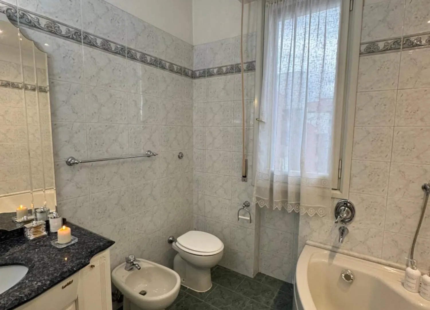 Florence San Jacopino Suite Homestay